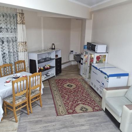 Da! Hotel Biskek Kültér fotó